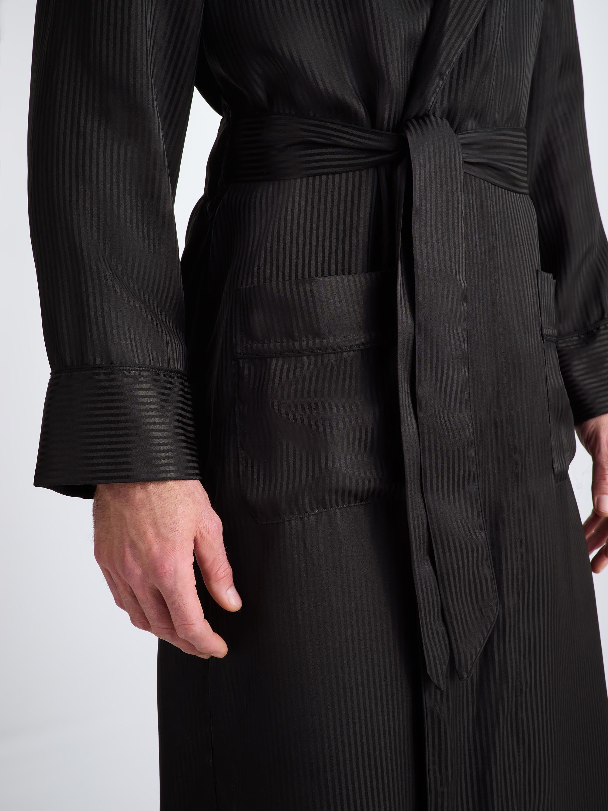 Men's Dressing Gown Woburn 8 Silk Satin Black